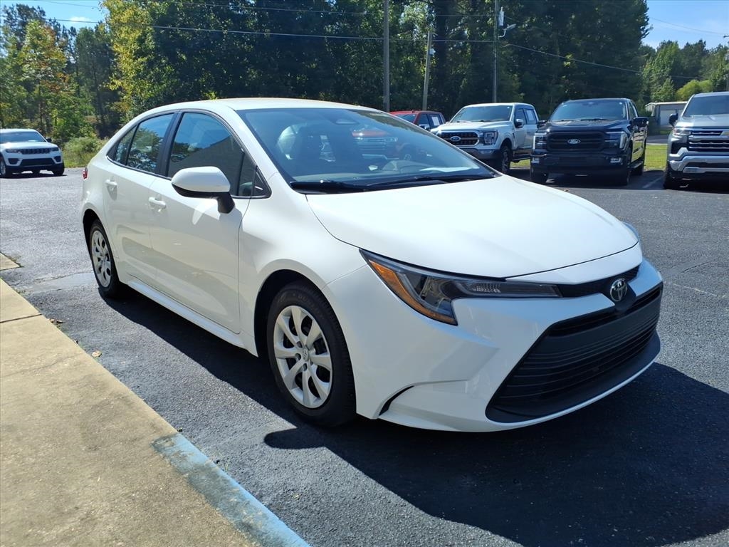 Toyota Corolla LE 2024