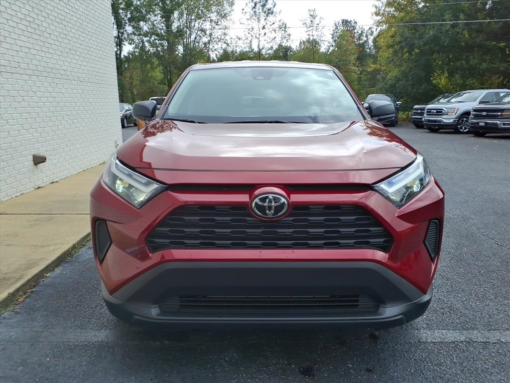 Toyota RAV4 LE 2024