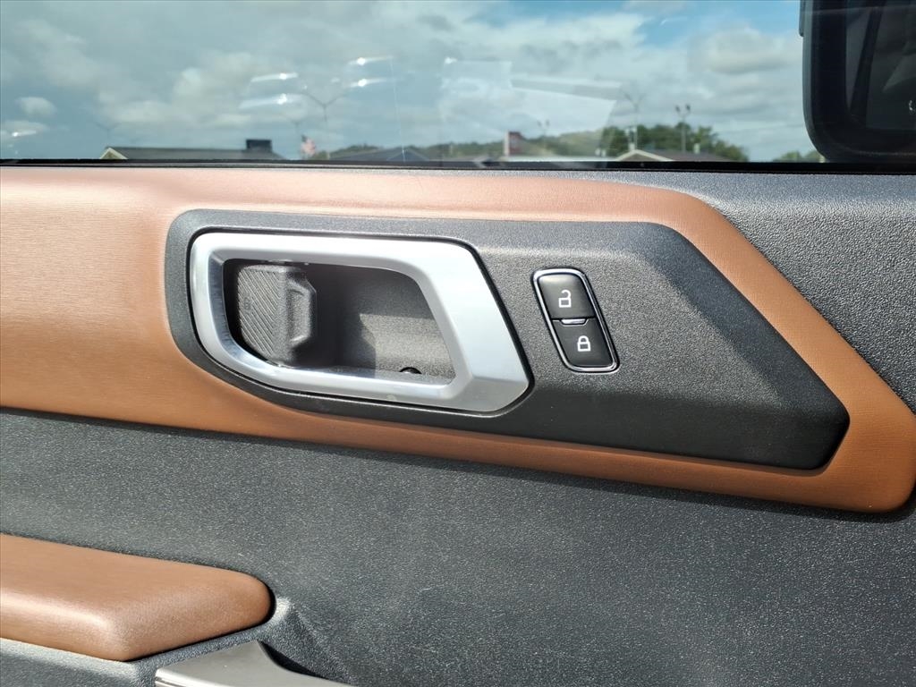 Ford Bronco  2023 Ford Bronco  2023