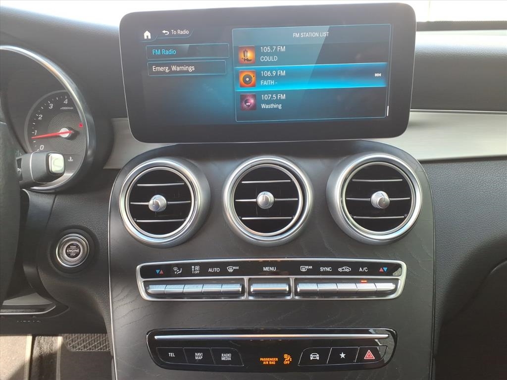 Mercedes-Benz GLC-Class  2021 Mercedes-Benz GLC-Class  2021