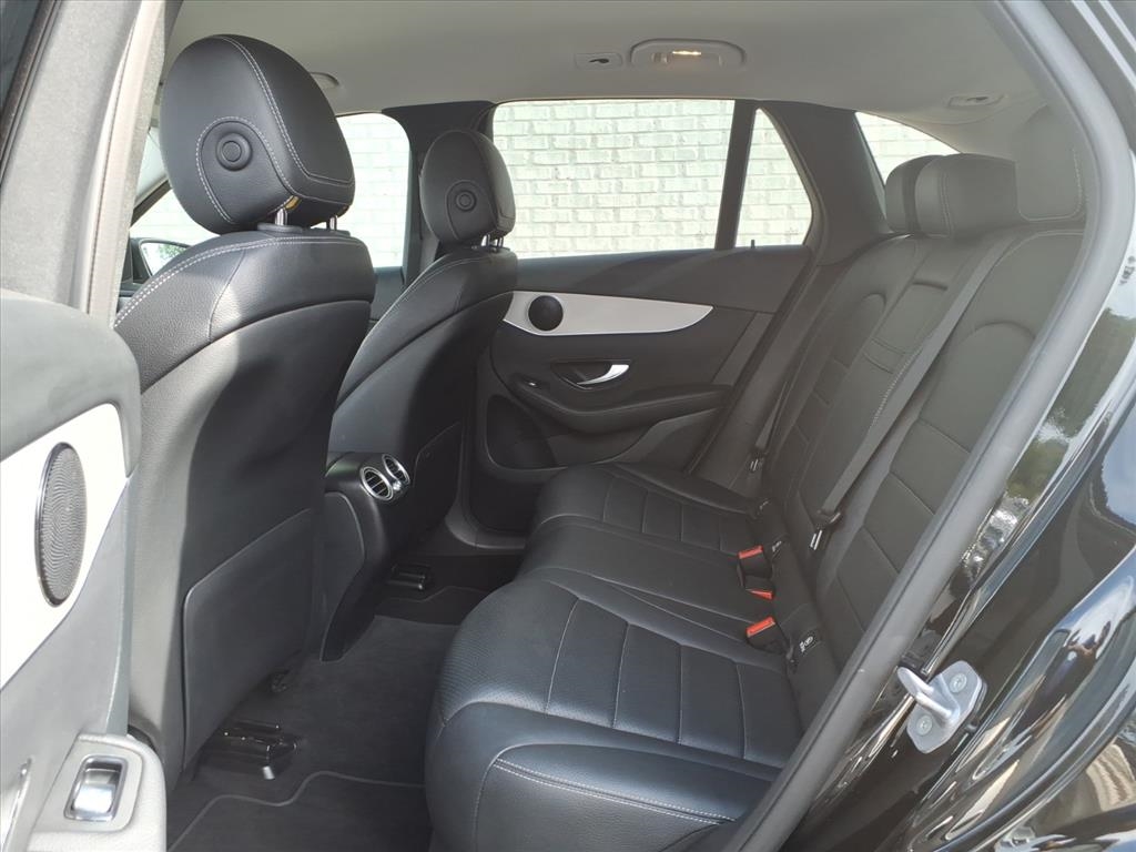 Mercedes-Benz GLC-Class  2021 Mercedes-Benz GLC-Class  2021