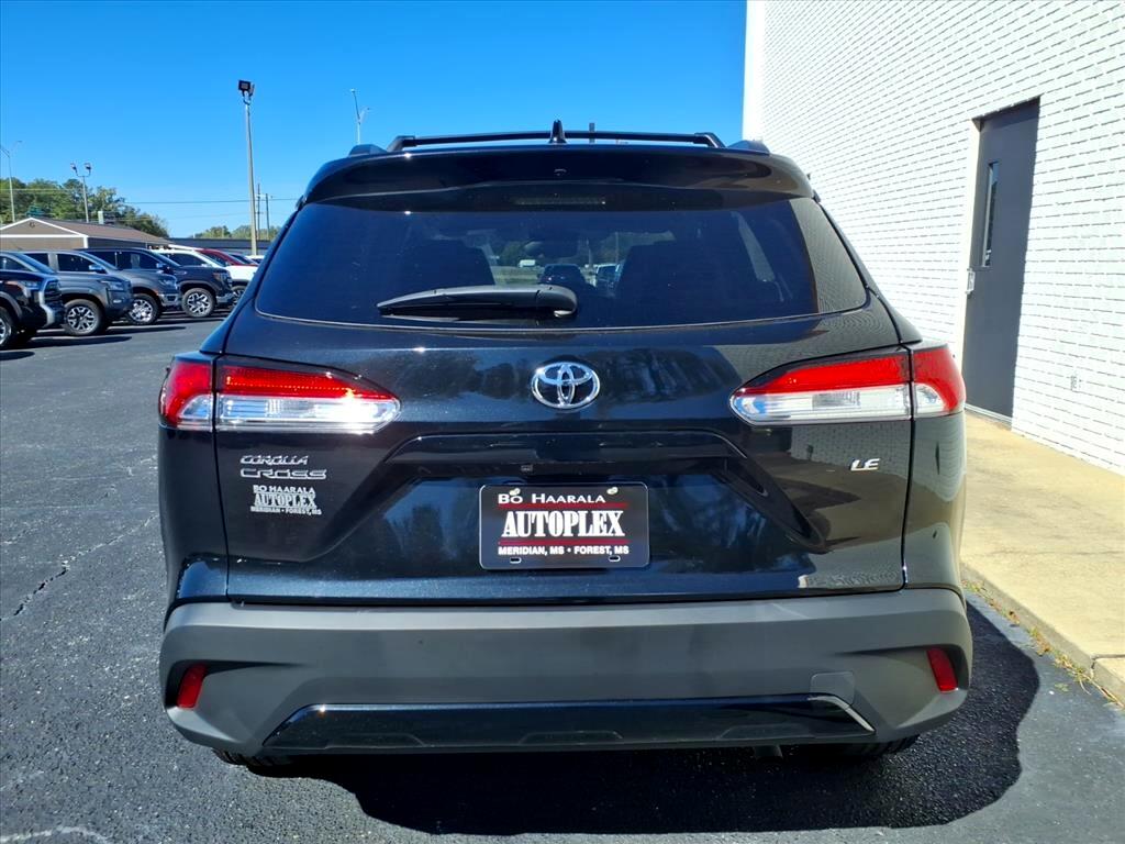 Toyota Corolla Cross LE 2024