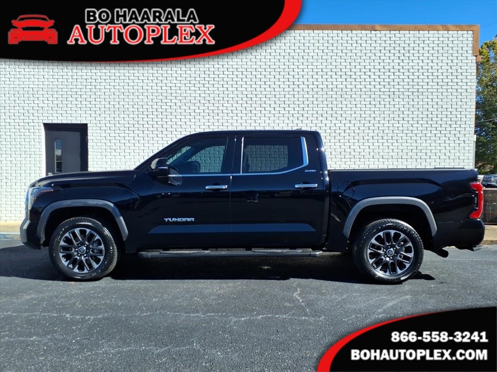 2024 Toyota Tundra Limited's photo