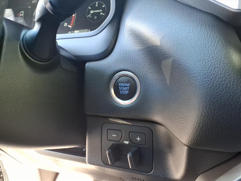 Toyota Tundra Limited 2024