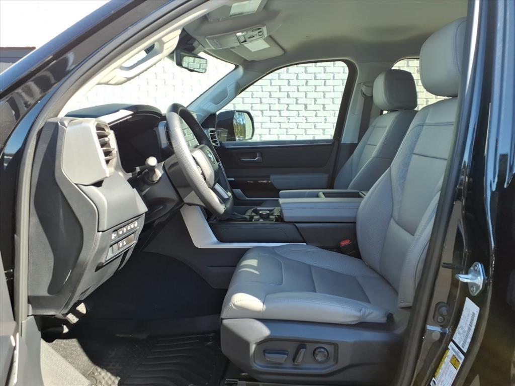 2024 Toyota Tundra Limited - Photo 12