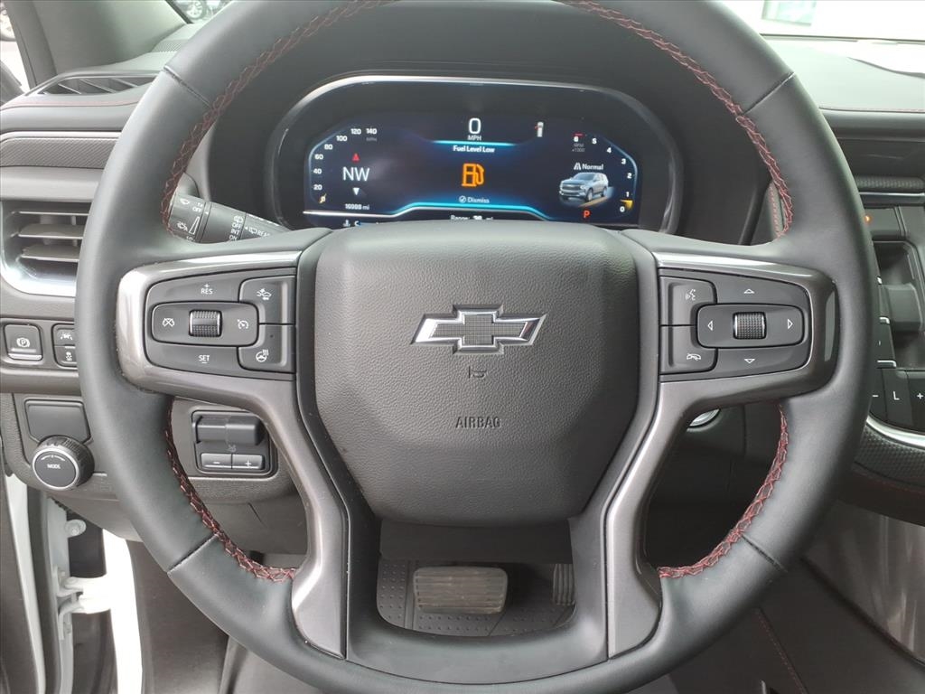 Chevrolet Suburban  2024