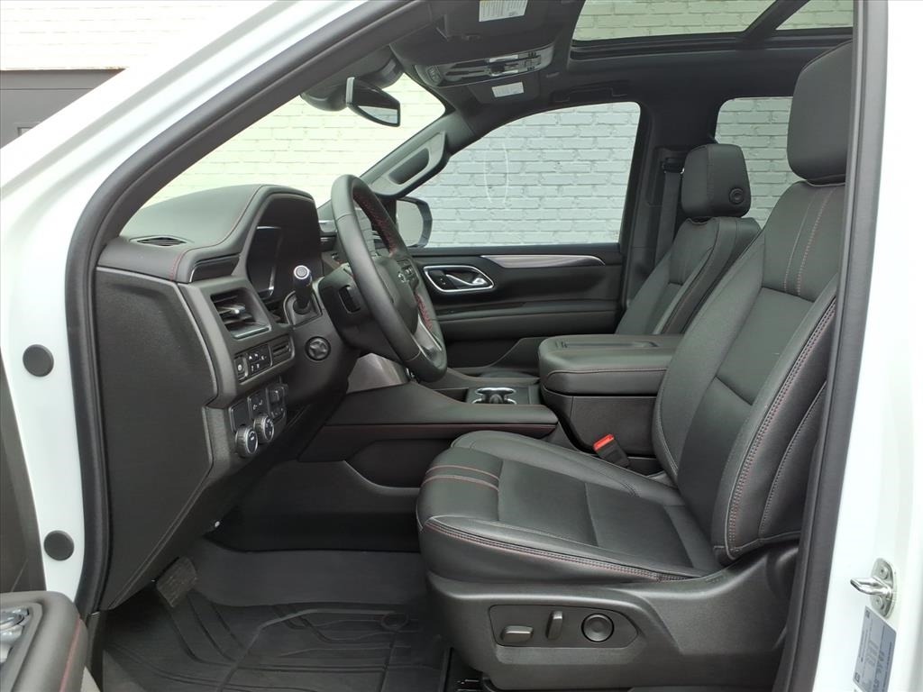 Chevrolet Suburban  2024