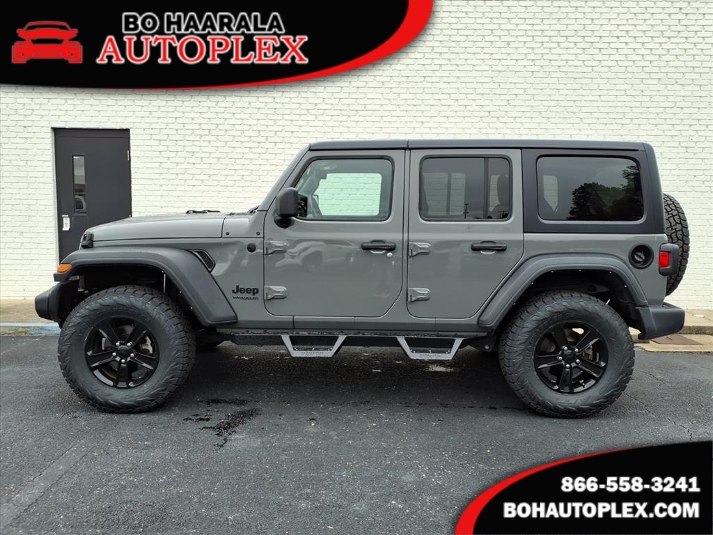 2022 Jeep Wrangler Unlimited Altitude's photo