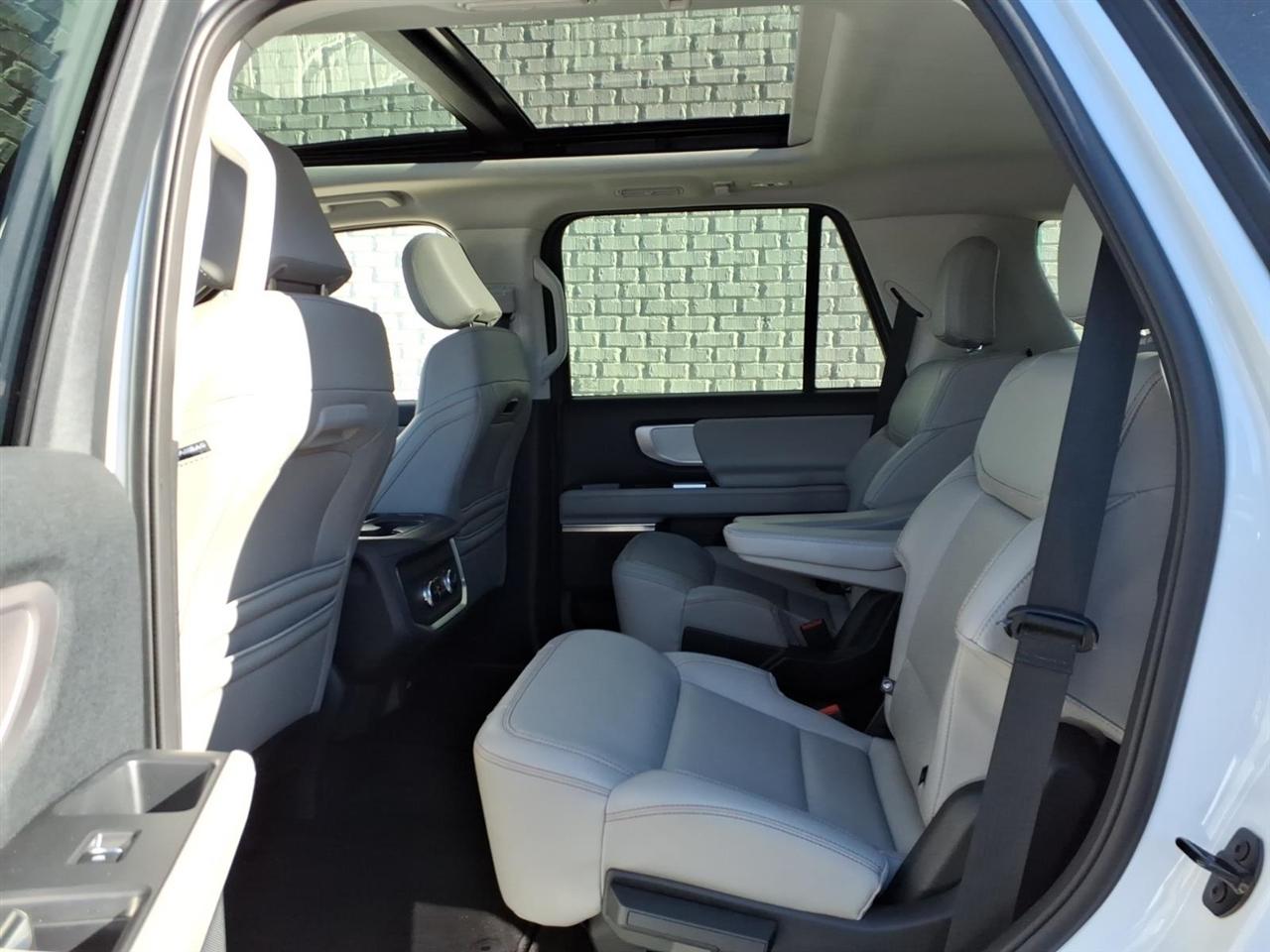 Ford Expedition Active 4x4 2025