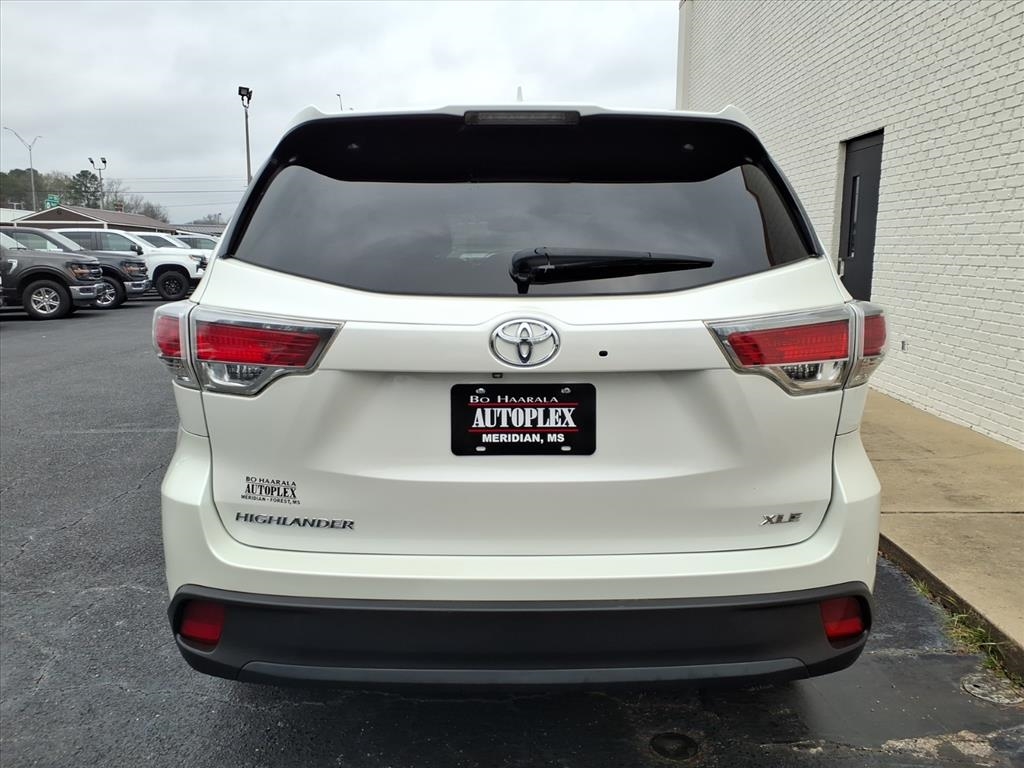 Toyota Highlander  2016