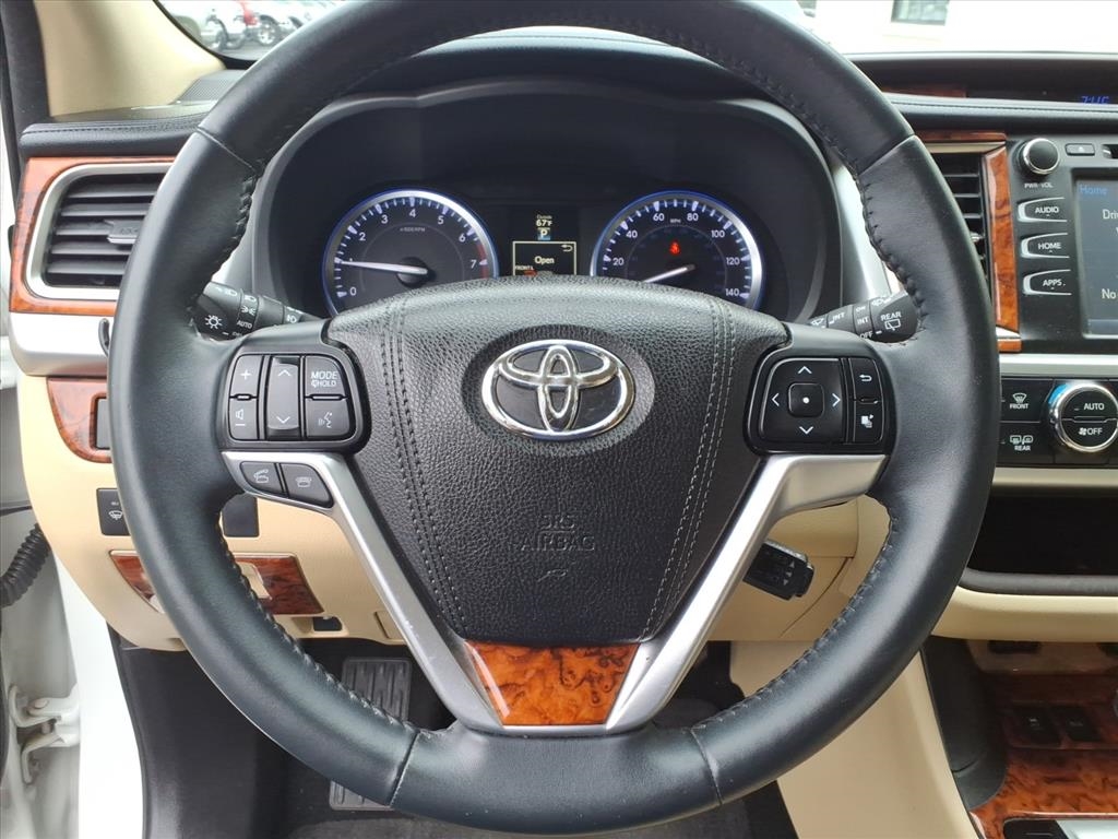 Toyota Highlander  2016