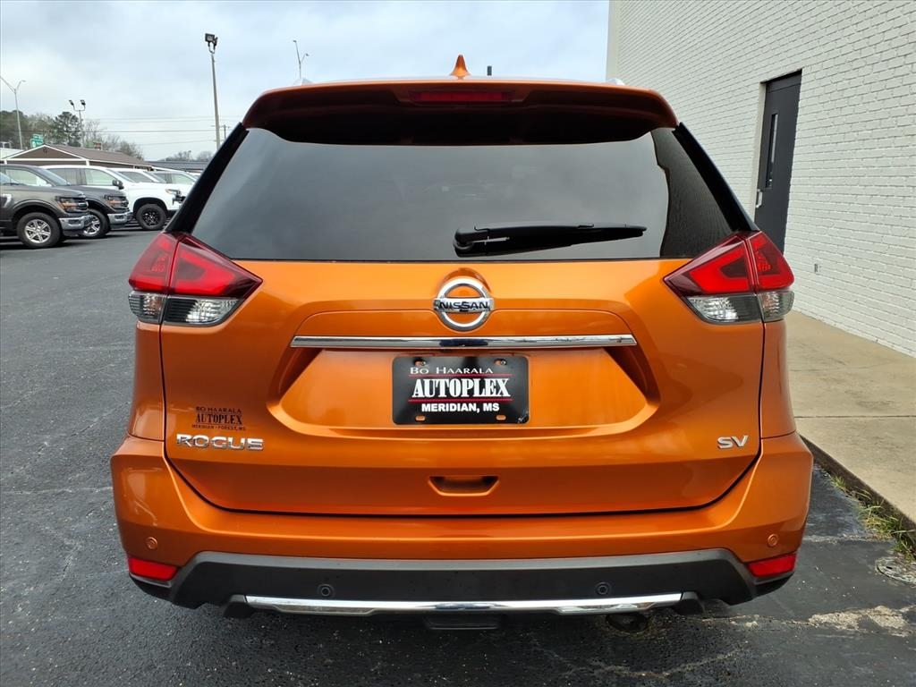Nissan Rogue  2020