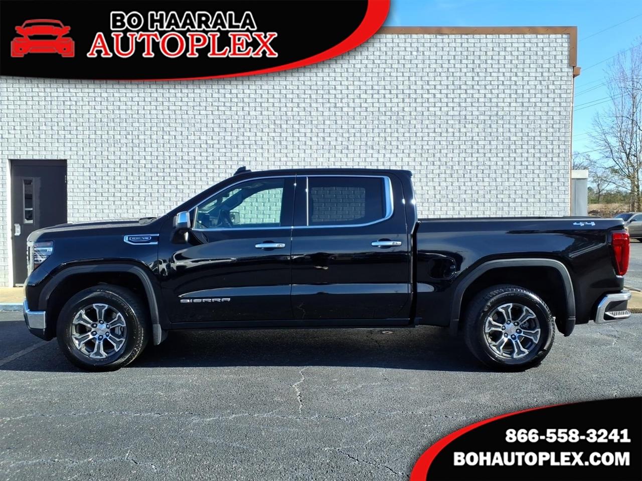 2025 GMC Sierra 1500 SLT Crew Cab 4WD