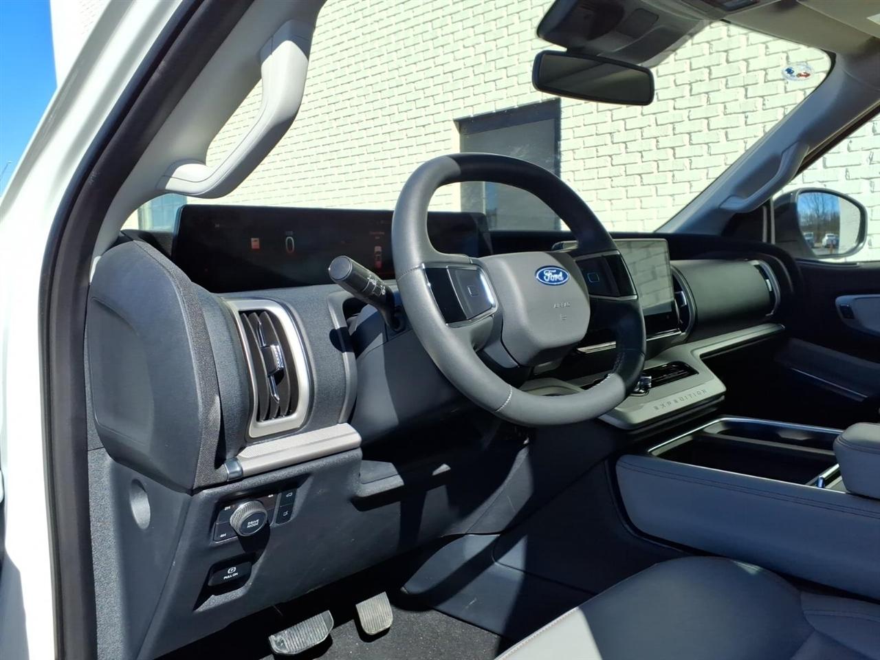 Ford Expedition  2025