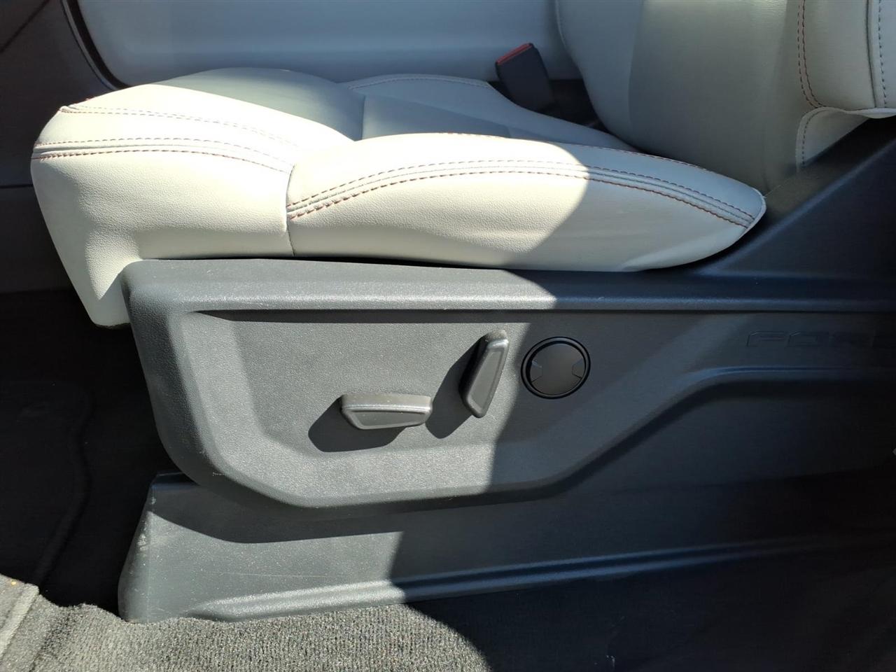 Ford Expedition  2025