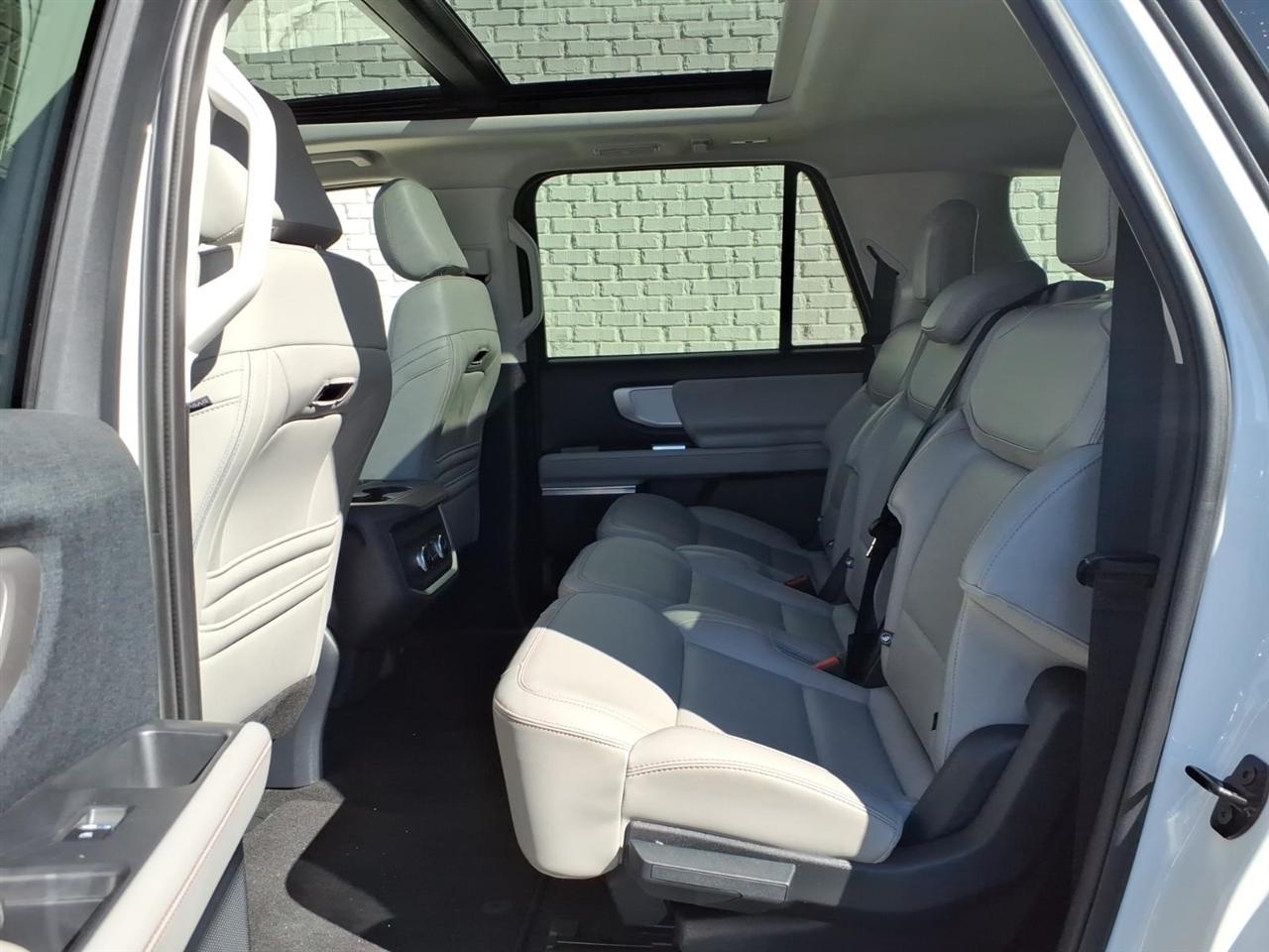 Ford Expedition  2025