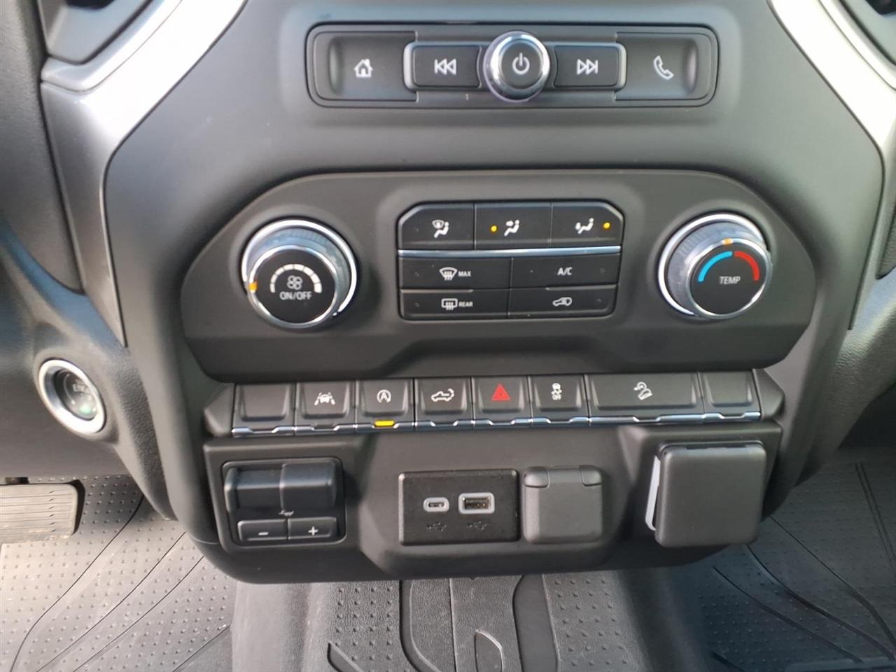 Chevrolet Silverado 1500  2024