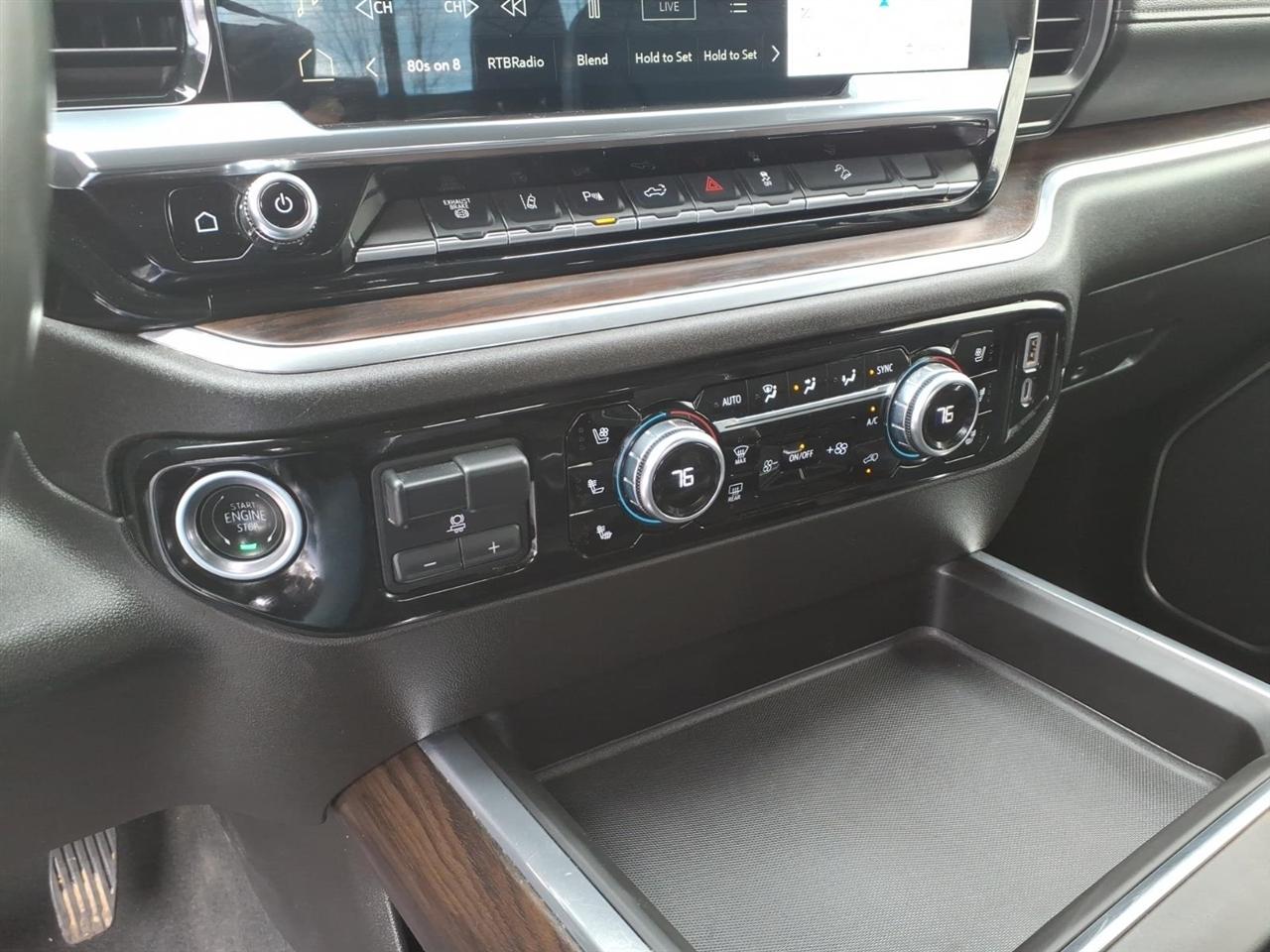 GMC Sierra 2500HD SLT 2025