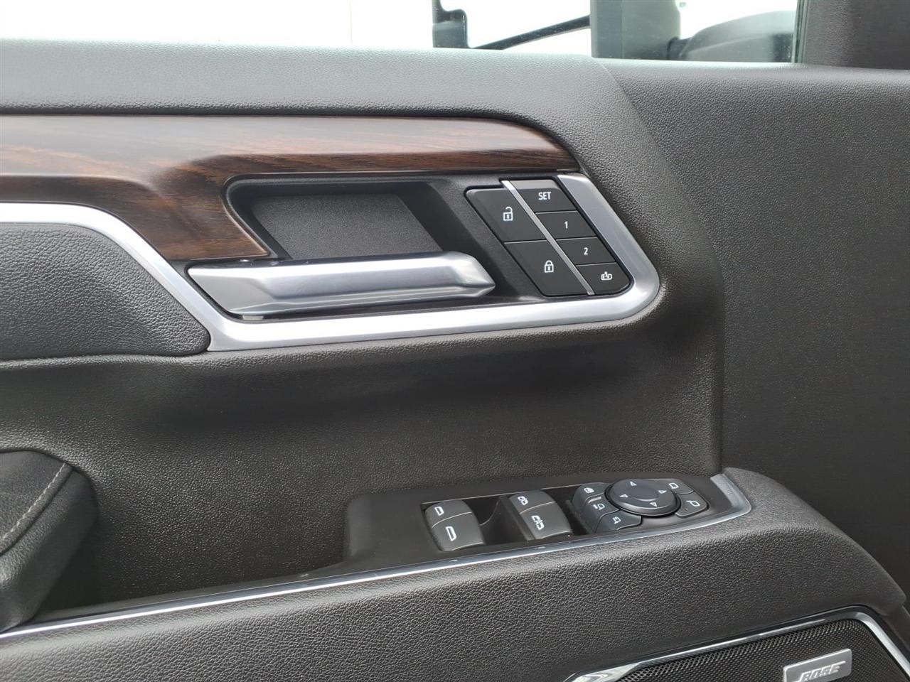 GMC Sierra 2500HD SLT 2025