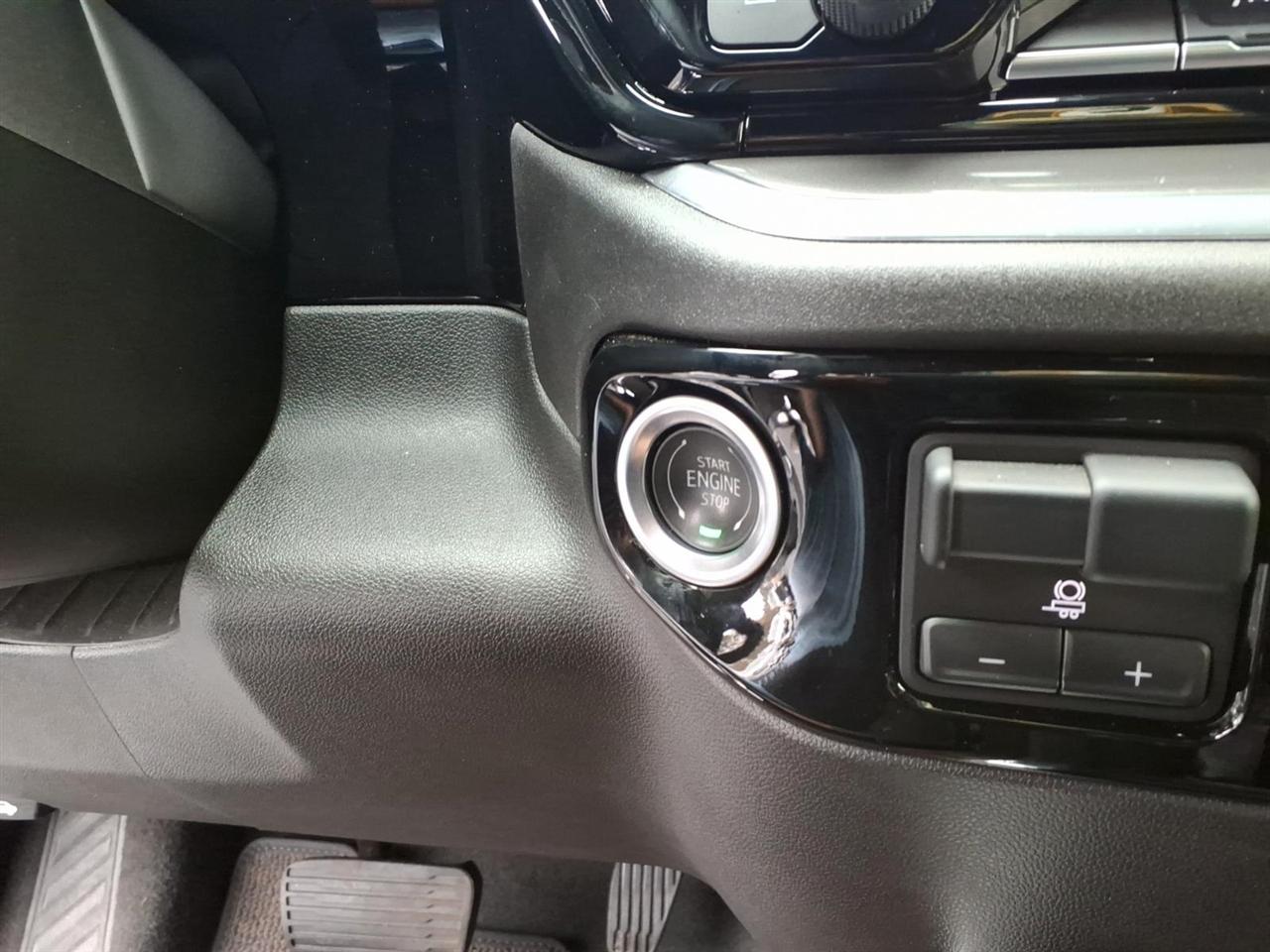 Chevrolet Silverado 1500 Crew Cab  2025