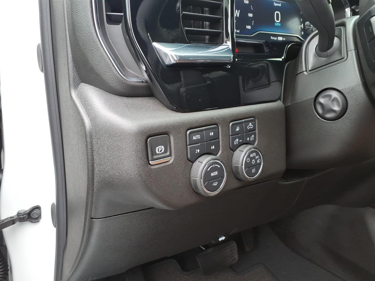 Chevrolet Silverado 1500 Crew Cab  2025