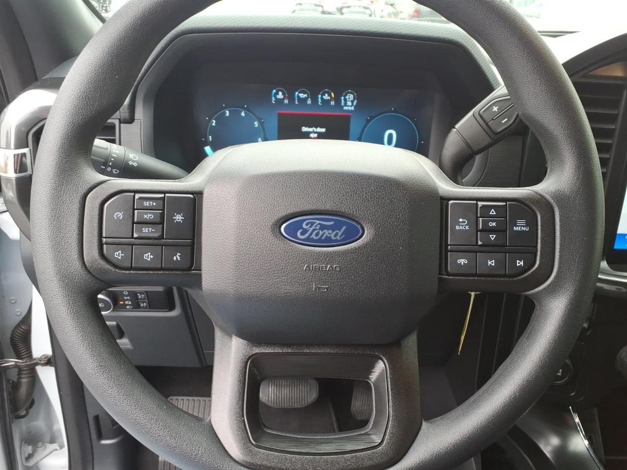 Ford F-150 STX 2WD 2025
