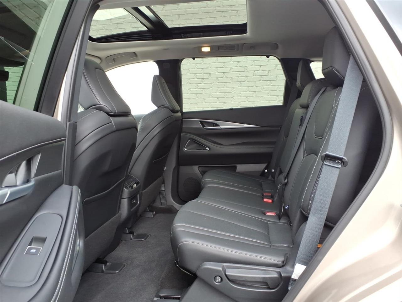 Infiniti QX60 LUXE AWD 2025