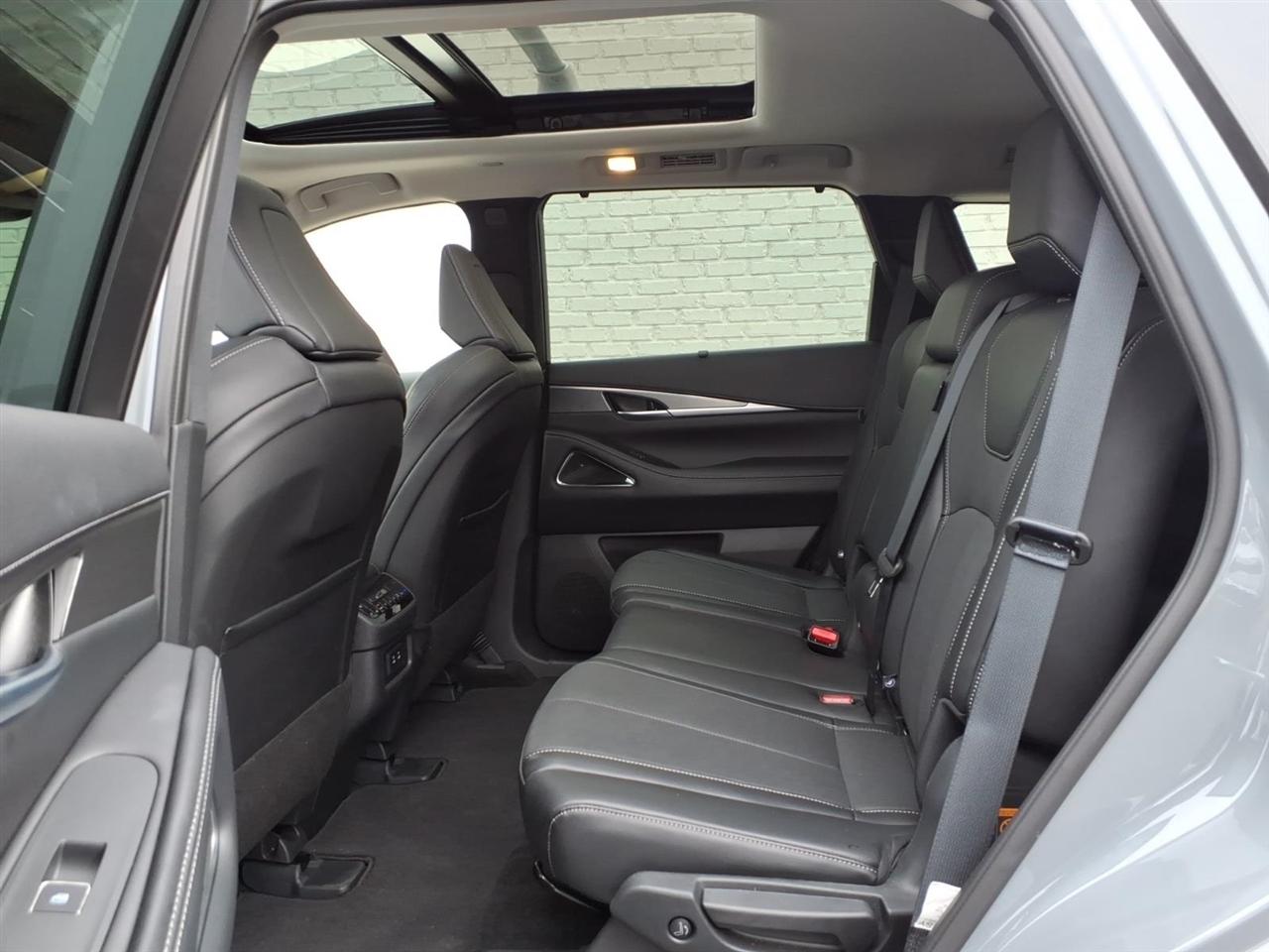 Infiniti QX60 Luxe 2026