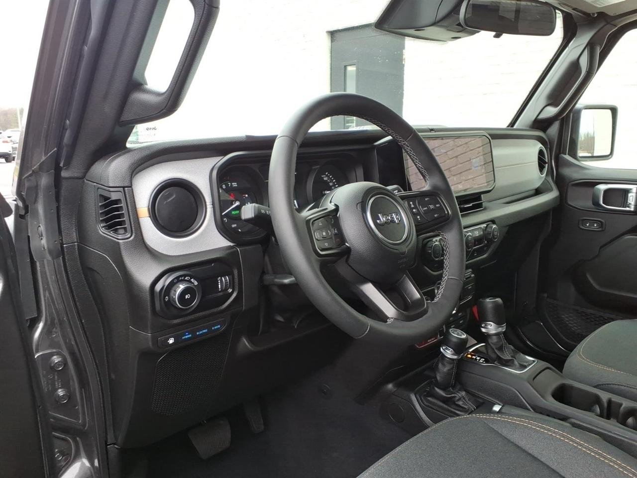 Jeep Wrangler 4xe  2025