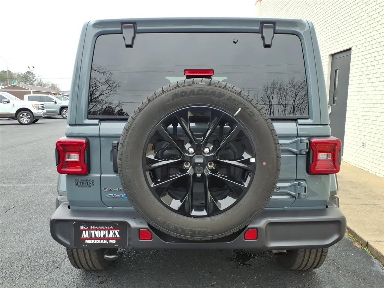 Jeep Wrangler 4xe  2025