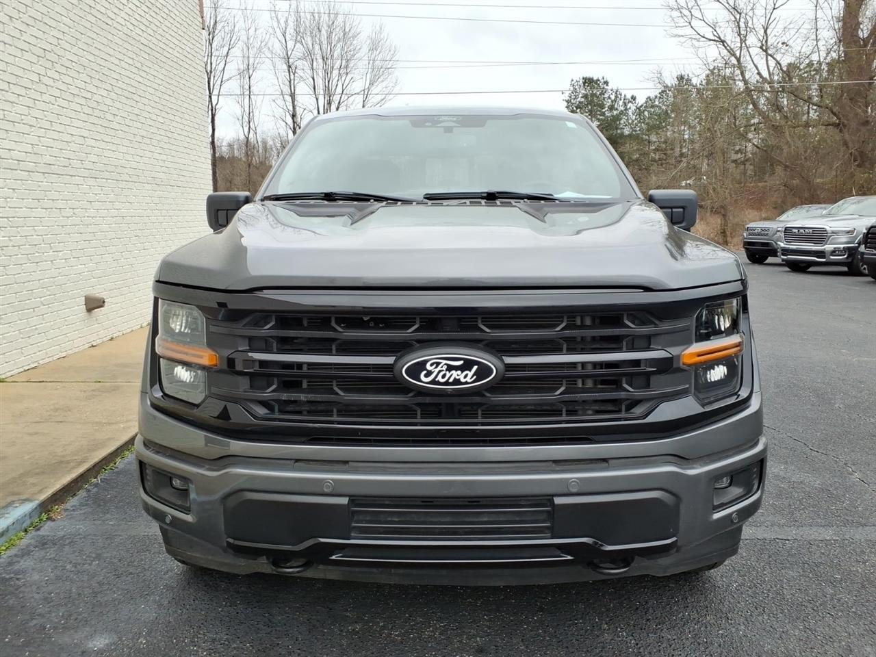 Ford F-150 XLT 4x4 SuperCrew 2025