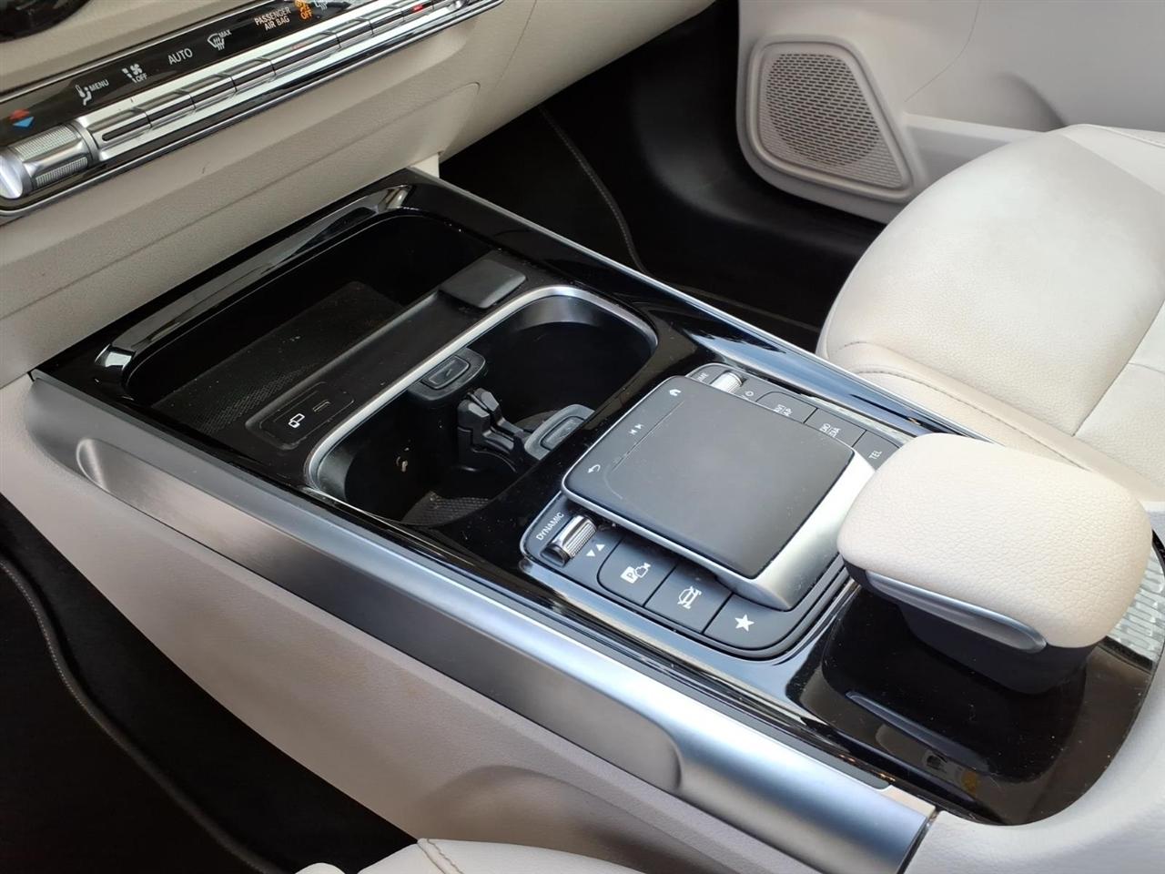 Mercedes-Benz GLB-Class  2022