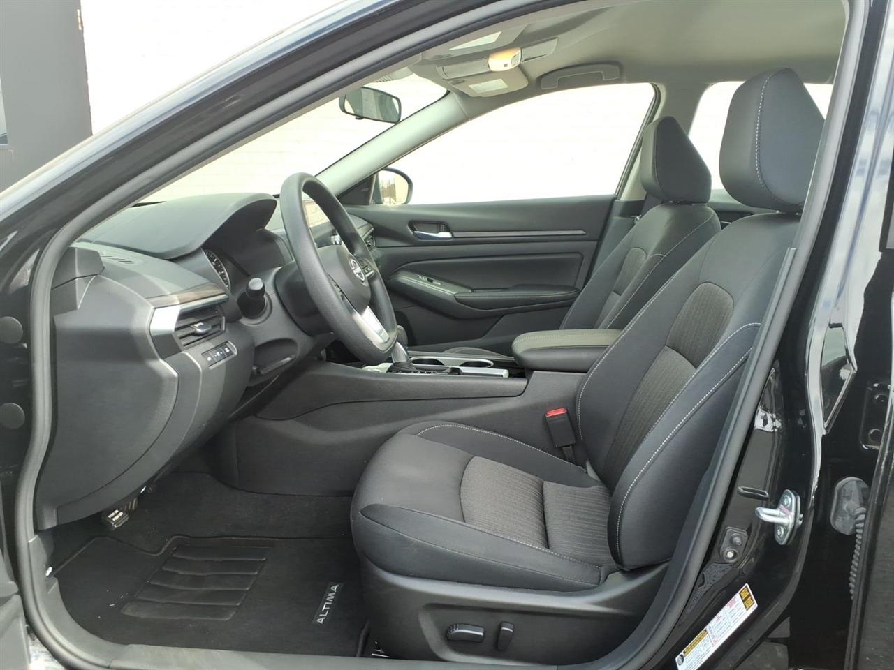 Nissan Altima 2.5 SV 2024