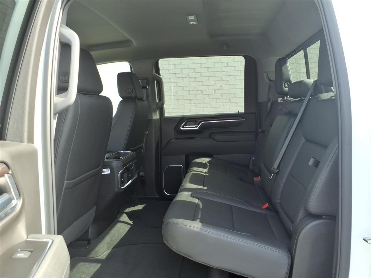 GMC Sierra 2500HD SLT 2025