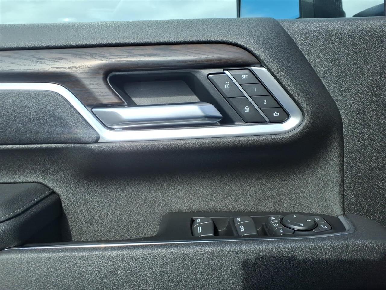 GMC Sierra 2500HD SLT 2025