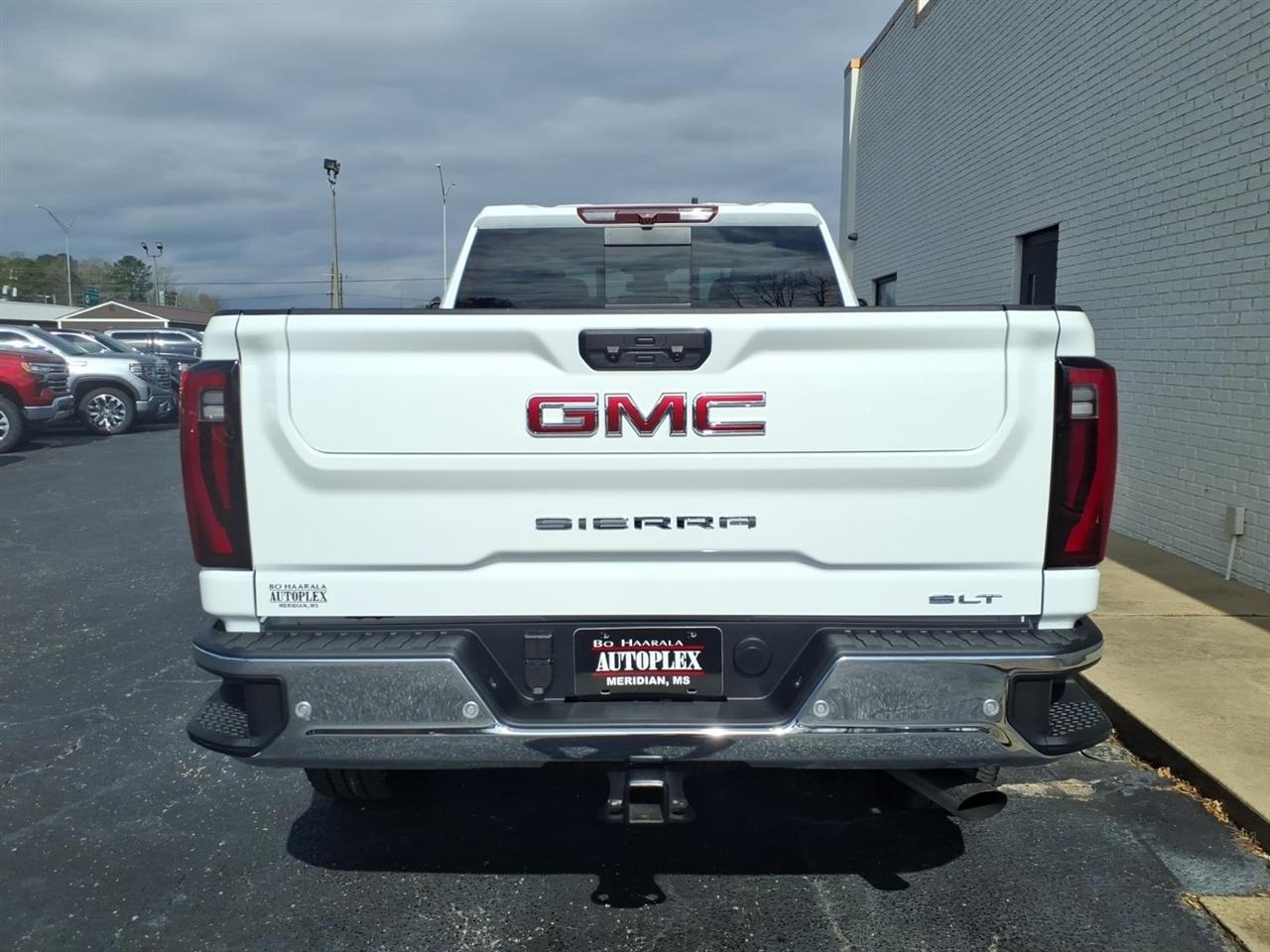 GMC Sierra 2500HD SLT 2025