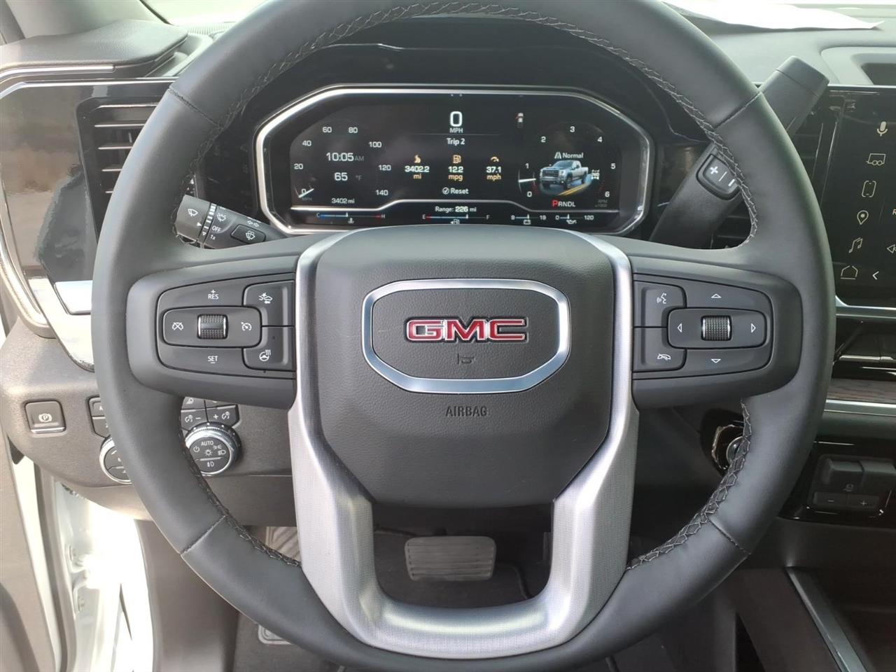 GMC Sierra 2500HD SLT 2025