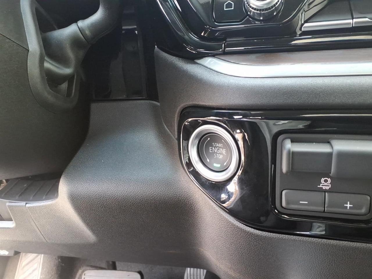 GMC Sierra 2500HD SLT 2025