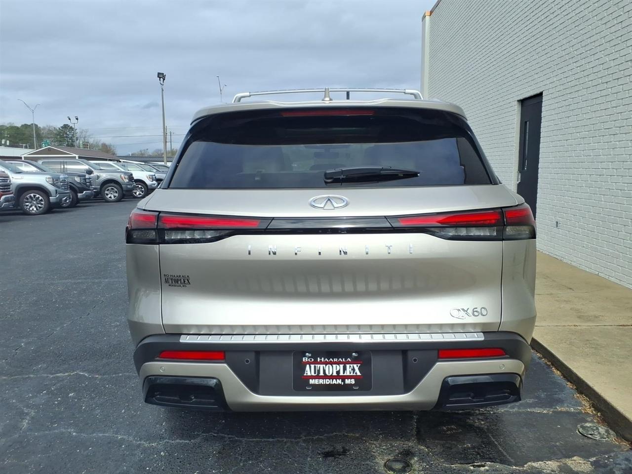 Infiniti QX60  2025