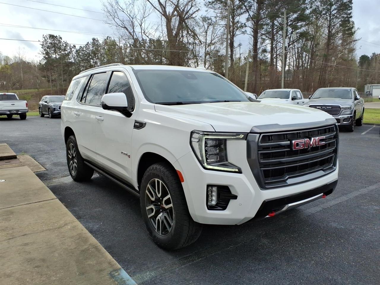 GMC Yukon AT4 2024