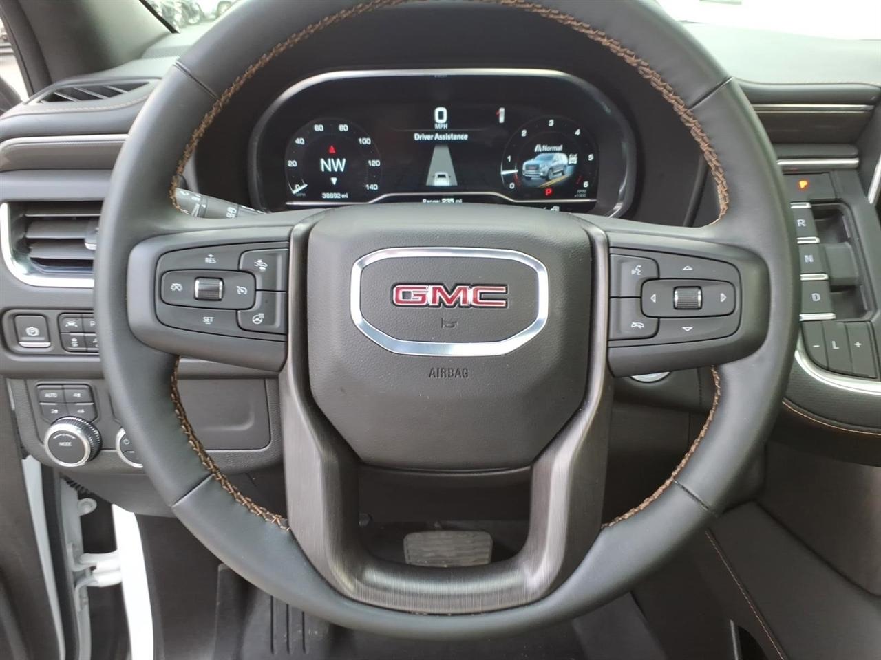 GMC Yukon AT4 2024