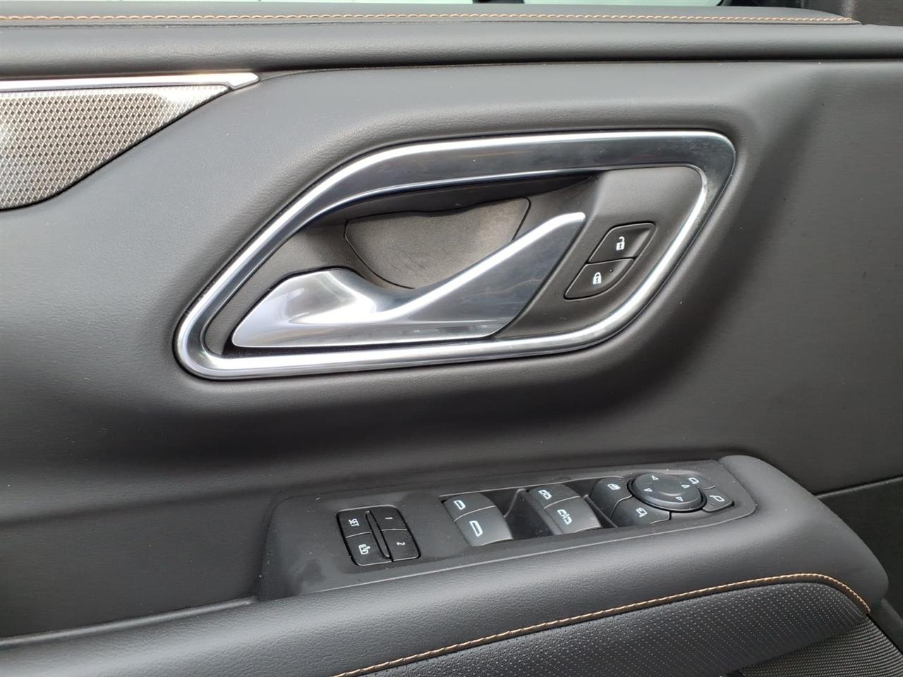 GMC Yukon AT4 2024