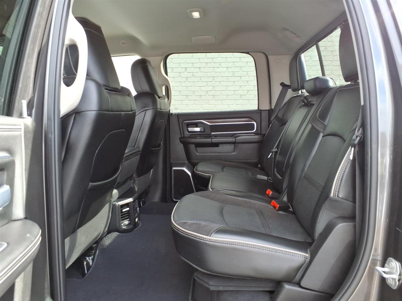 RAM 2500 Laramie 4x4 Crew Cab 6'4" Box 2024