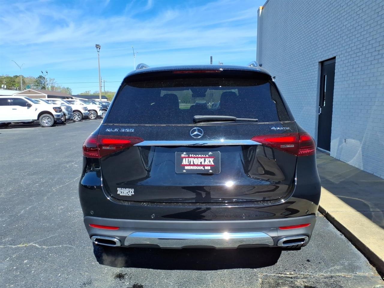 Mercedes-Benz GLE-Class  2024