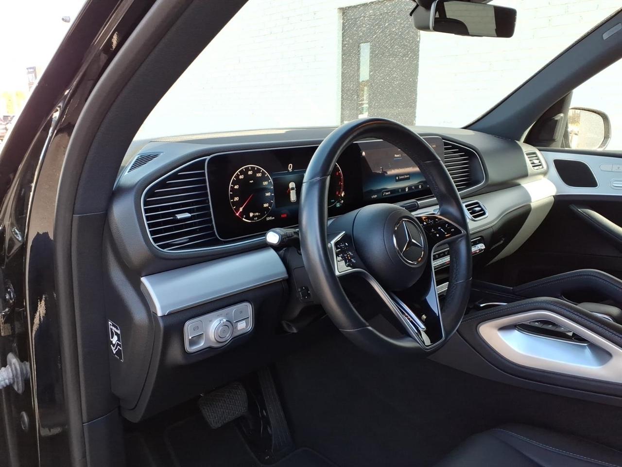 Mercedes-Benz GLE-Class  2024