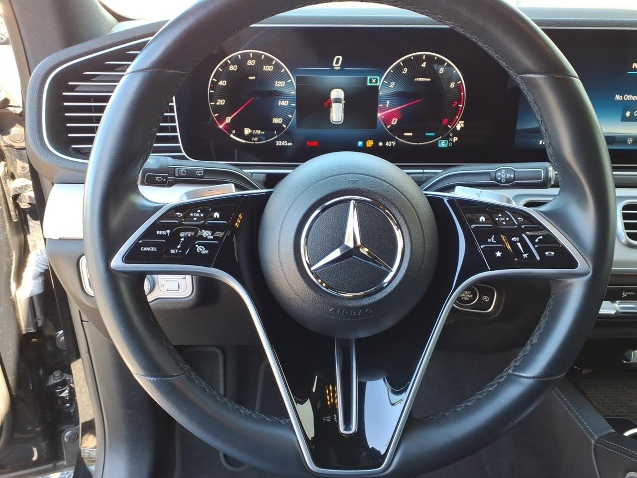 Mercedes-Benz GLE-Class  2024