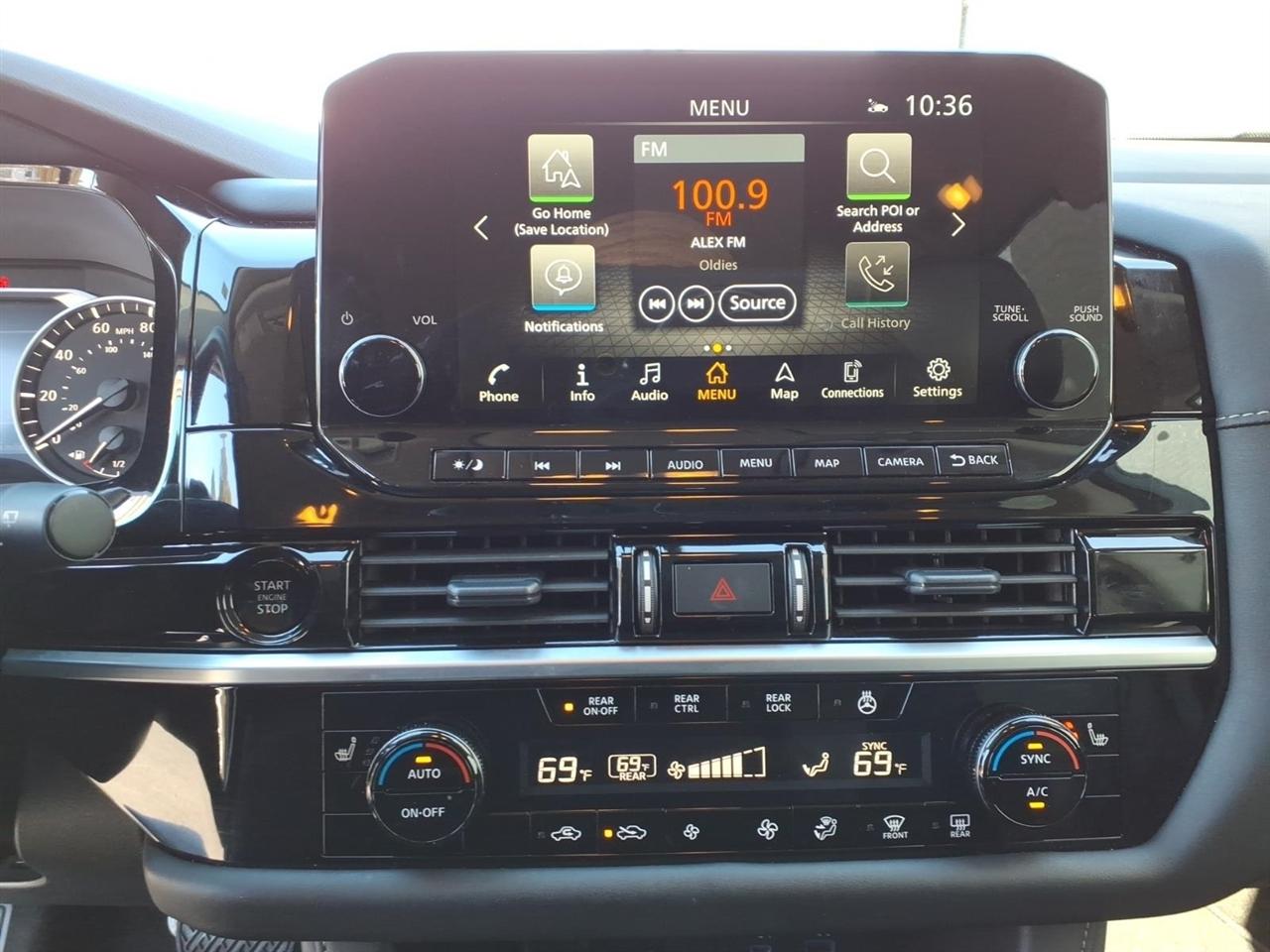 Nissan Pathfinder SL 2025