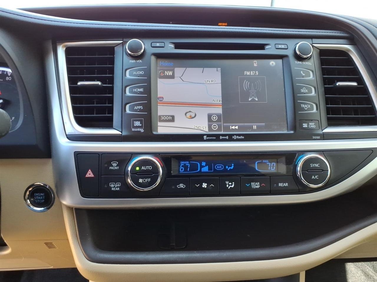 Toyota Highlander  2016