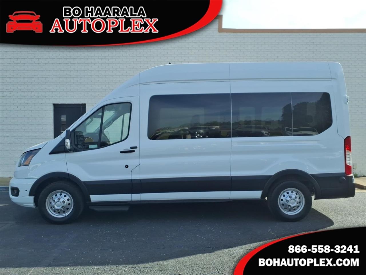 2024 Ford Transit 350 XLT 15 PASSENGER