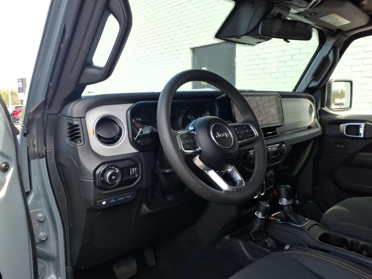 Jeep Wrangler 4xe  2025